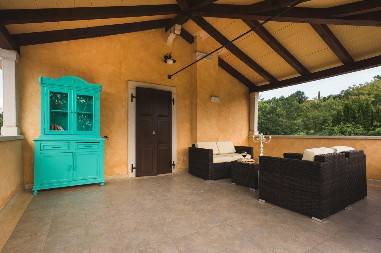 Villa Momiano With Private Pool Momjan Eksteriør billede